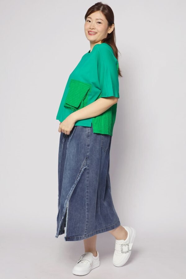 Roon Pocket Top in Green - Image 5