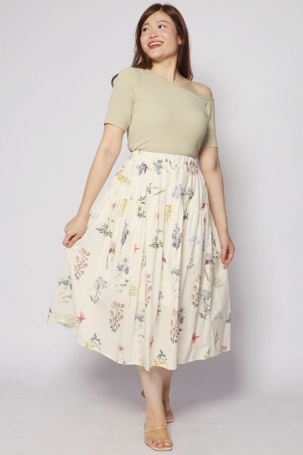 Zann Floral Skirt in Cream - Image 3
