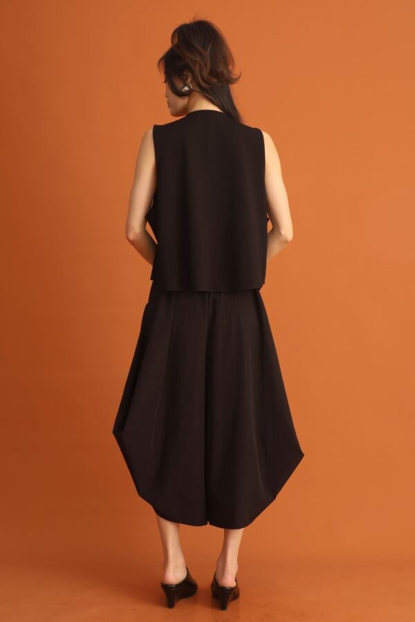 CHOSEN - Joo Zipper Vest in Black - Image 7