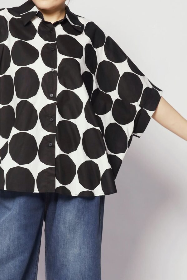 Kasey Top in B/W Circles - Image 7