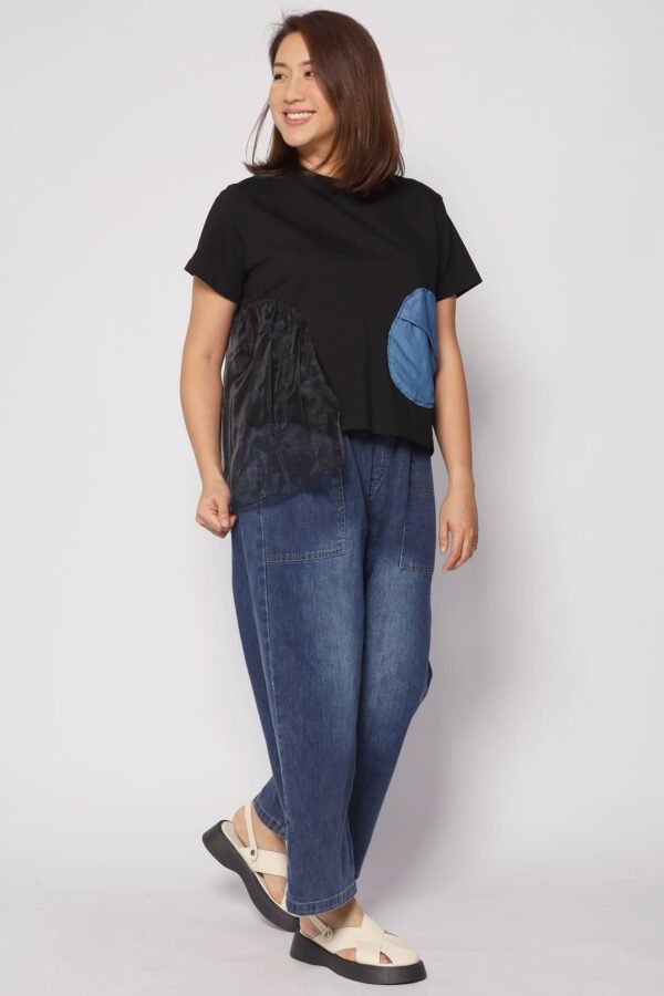 Keke Circles Top in Black - Image 6