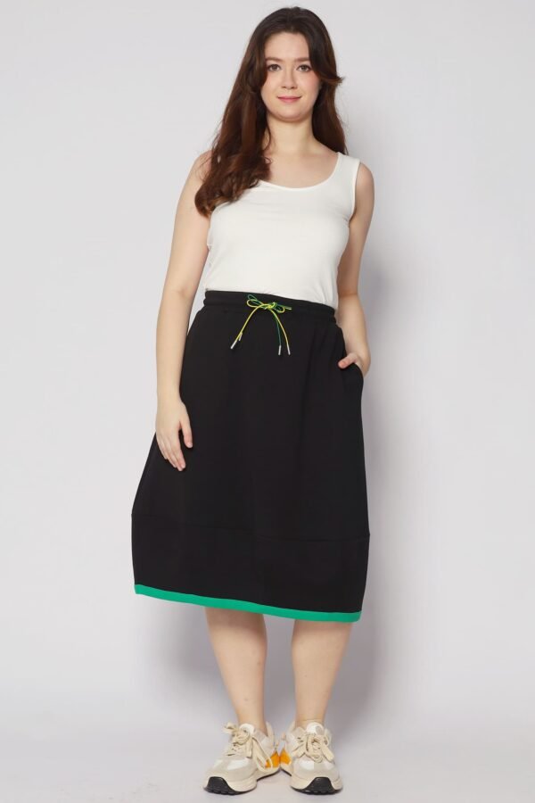 Piper Trimming Skirt in Black - Image 3