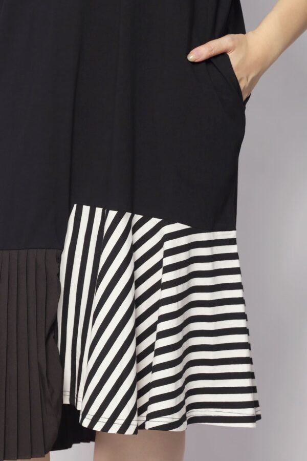 Yara Monochrome Dress - Image 8